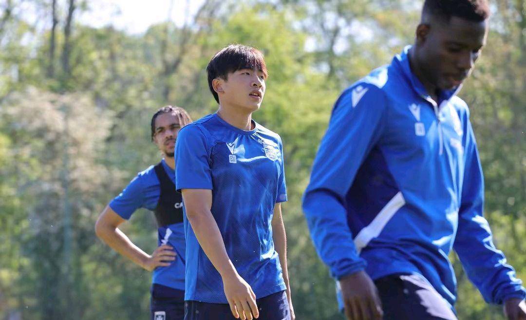 出国留学与训练相结合,提升中国足球国际竞争力的简单介绍 出国留学与训练相结合,提升中国足球国际竞争力的简单介绍