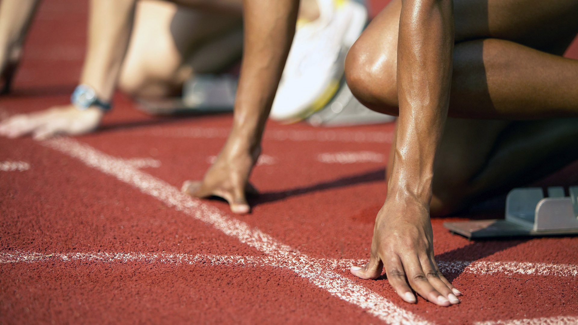 米兰体育官方网站-青少年“全能训练营”在青岛盛大开营，全面提升技能，青少年全能英语